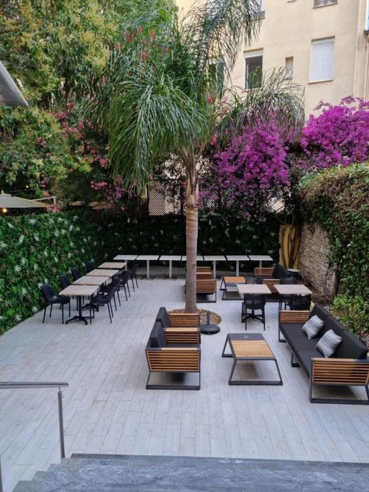 Hotel Saint Georges Niza Exterior foto